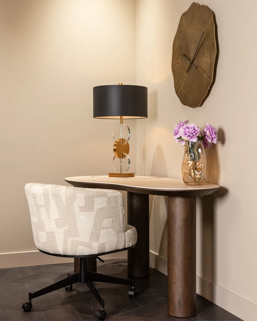 Drehbarer Essstuhl Rochenne auf Rollen in beige graffic von Richmond Interiors – Bild 12