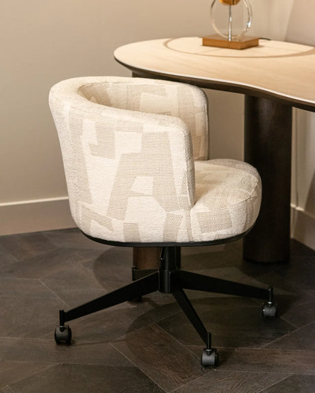 Drehbarer Essstuhl Rochenne auf Rollen in beige graffic von Richmond Interiors – Bild 2