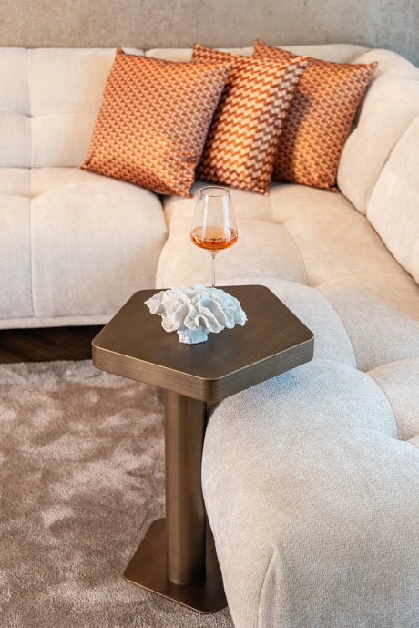 Sofabeistelltisch Hexa in brushed gold, 45x44x60 cm von Richmond Interiors – Bild 7