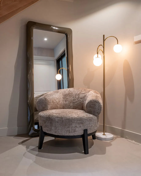 Stehlampe Janou in gold aus Marmor und Eisen, 46x42x155 cm von Richmond Interiors – Produktbild 6