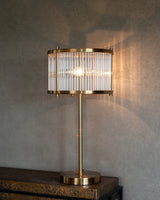 Tischlampe Loiza in brushed gold aus Glas und Eisen, 32x32x64 cm von Richmond Interiors – Produktbild 4