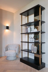 Vitrine Alexander Jones (Rigley) in anthrazit, 112x44x218 cm von Richmond Interiors – Bild 9