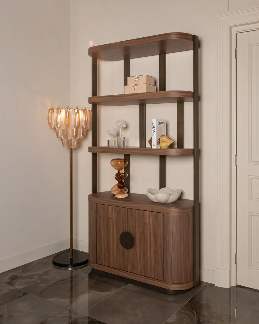 Vitrine Windsor in walnuss, 120x45x225 cm von Richmond Interiors – Bild 12