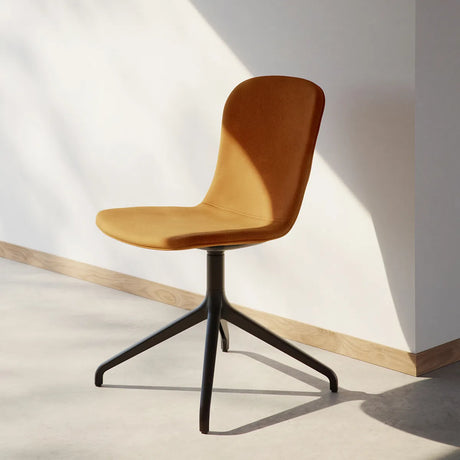 Chair no. One S1 Black Swivel - Luna Sandstone – Bild 2