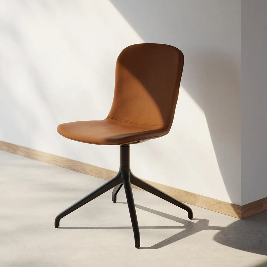 Chair no. One S1 Black Swivel - Terra Safari – Bild 2