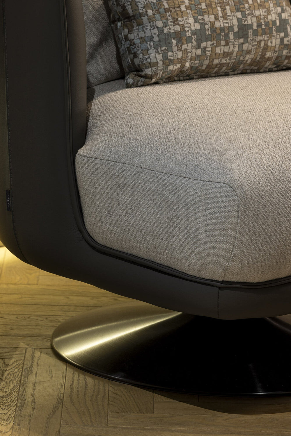 GREGORIO Dreh-Loungesessel - ZEN ZONE Furniture