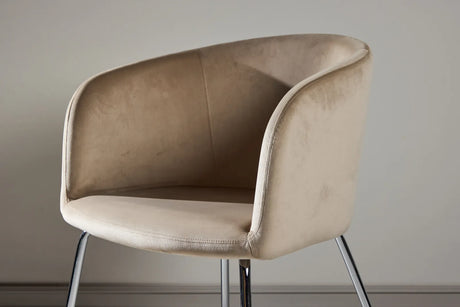 Berit Esszimmerstuhl - Beine aus Silberchrom / Beige Samt von Venture Home – Produktbild 4