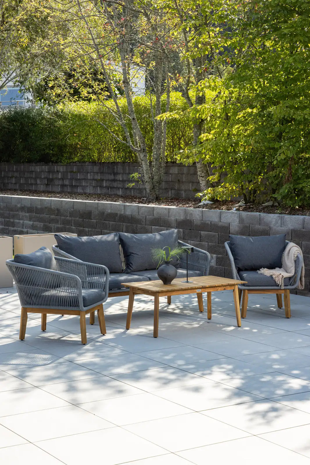Garten Set Chania aus Akazie in Grau/Natur von Venture Home – Bild 2