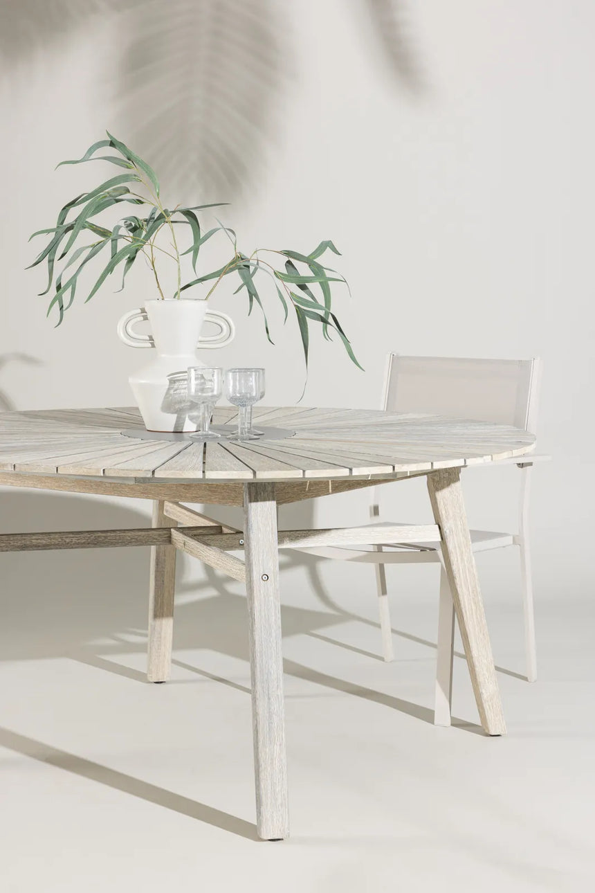 Gartentisch Rives aus Akazienholz und Zement in Whitewash und Grau, 150x150x75 cm von Venture Home – Bild 14