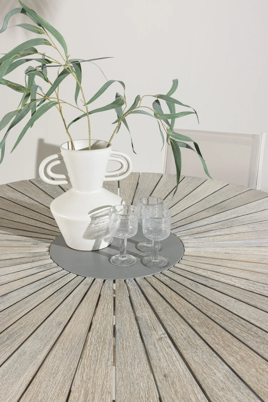 Gartentisch Rives aus Akazienholz und Zement in Whitewash und Grau, 150x150x75 cm von Venture Home – Bild 15
