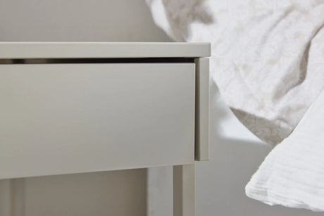 Nachtisch Bakal aus Stahl in beige, 43x41x50 cm von Venture Home – Bild 32