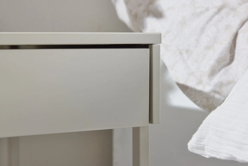 Nachtisch Bakal aus Stahl in beige, 43x41x50 cm von Venture Home – Bild 32