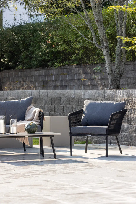 Outdoor Set Lindos aus Aluminium, Polyester Seil und Zement-Tischplatte in Schwarz/Schwarz/Grau von Venture Home – Bild 16