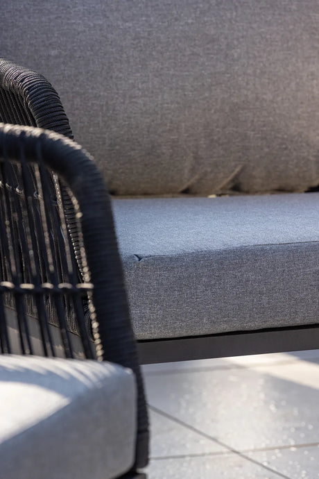 Outdoor Set Lindos aus Aluminium, Polyester Seil und Zement-Tischplatte in Schwarz/Schwarz/Grau von Venture Home – Bild 18