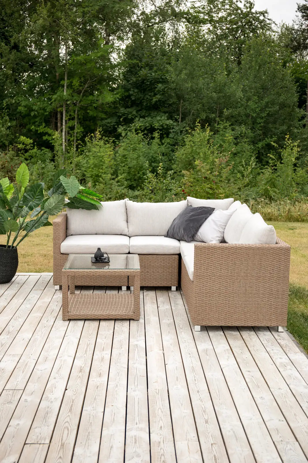 Outdoor Set Vamos aus Kunststoffgeflecht mit Kissen in Nature/Sand von Venture Home – Bild 15