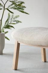 Pouf Rile aus Gummiholz in tünchenfarbenem Beige von Venture Home – Bild 14