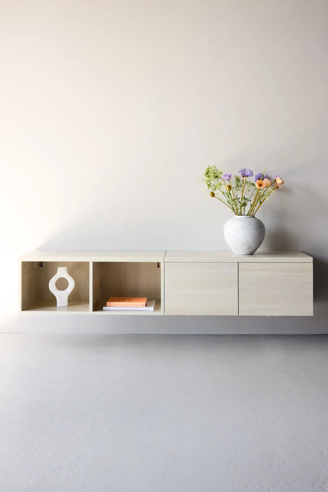 TV-Schrank Nomi tünchenfarbend, 45x180x35 cm von Venture Home – Bild 13