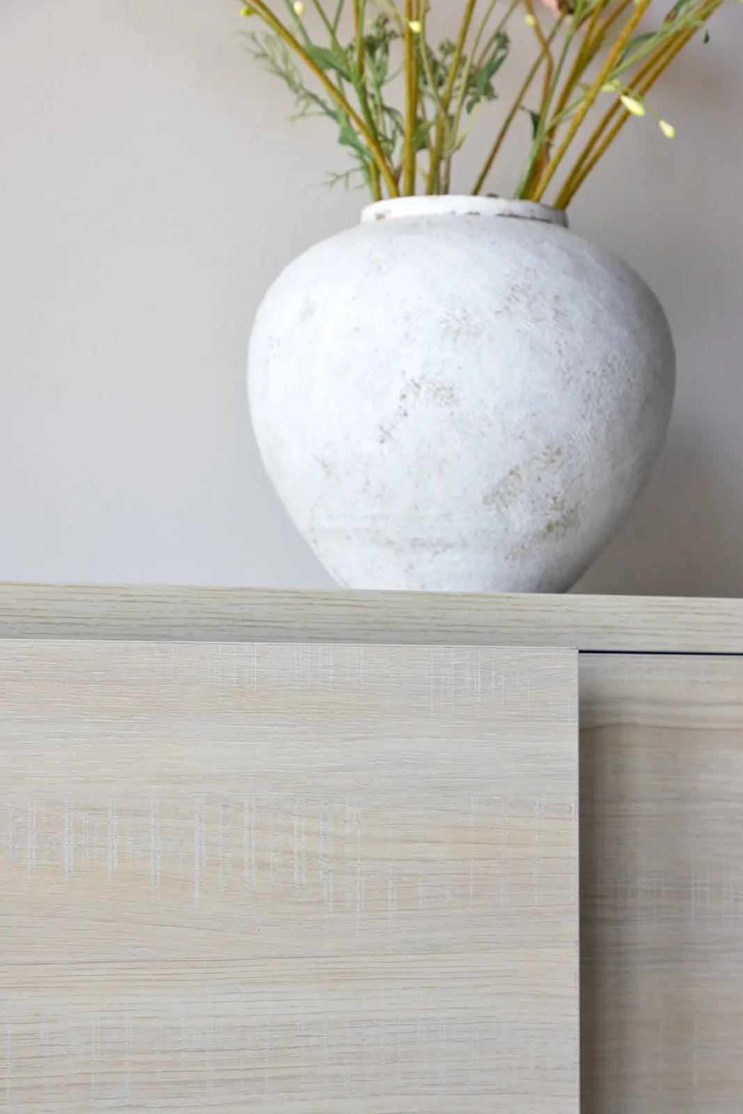 TV-Schrank Nomi tünchenfarbend, 45x180x35 cm von Venture Home – Bild 18