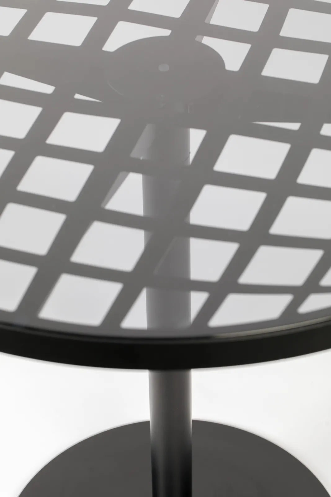 Gartentisch Albert Garden Bistro aus Aluminium, mit Glasplatte, 80x80x76 cm von Zuiver – Produktbild 6